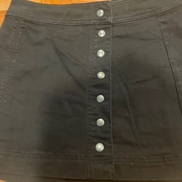 Free People Button Front Black Denim Skirt - Women's Size 6 - Picture 2 of 5